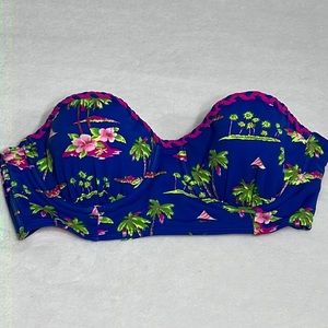 Hollister bikini top